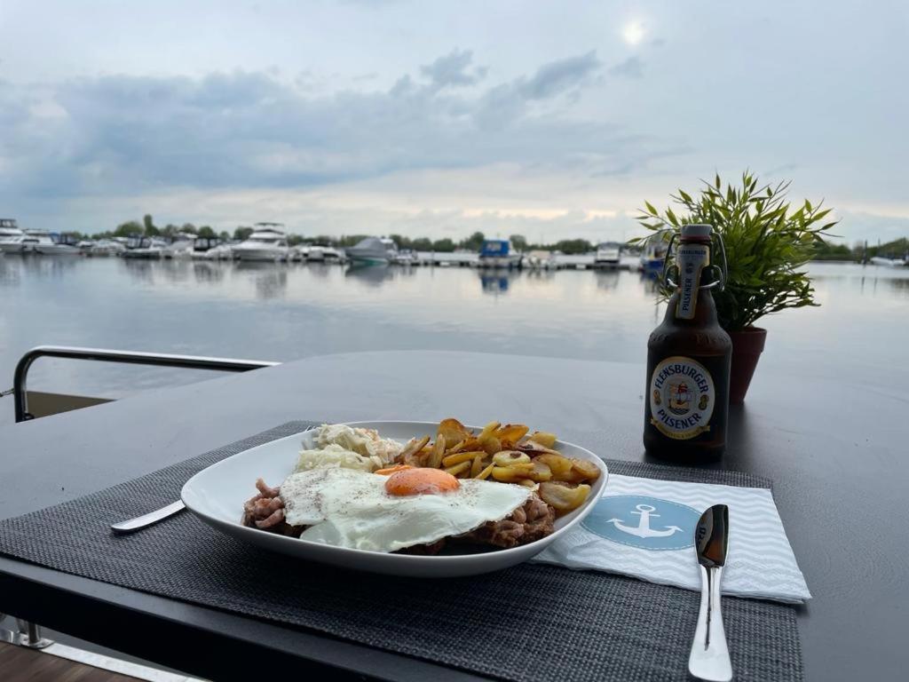 Hausboot Buddy Weyhe Exteriör bild