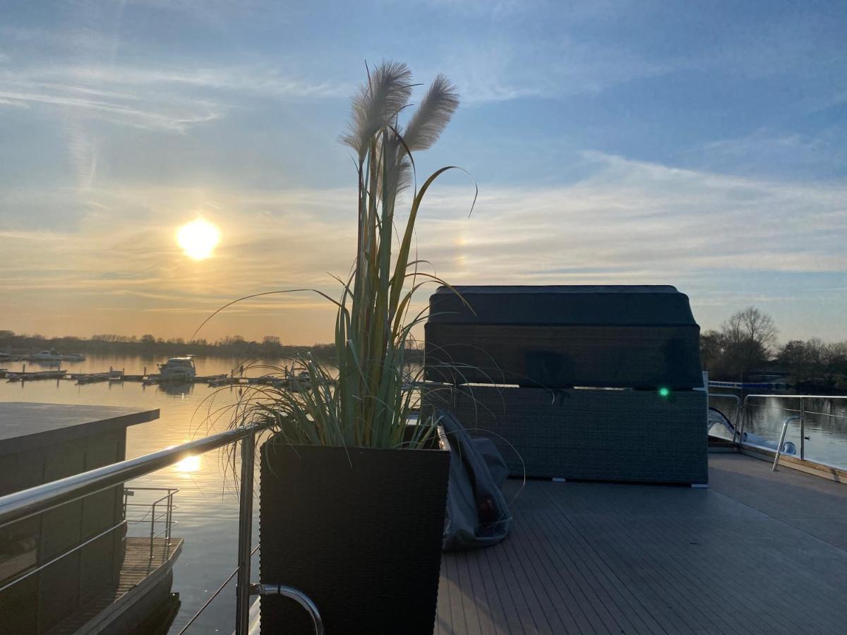 Hausboot Buddy Weyhe Exteriör bild